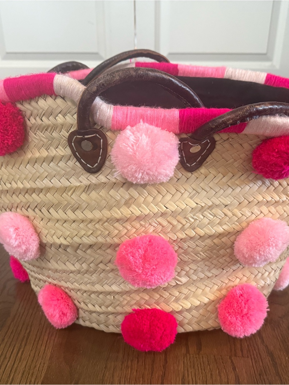 Soeur Du Maric Like New Large Straw Pink Pom Pom Straw Tote Bag